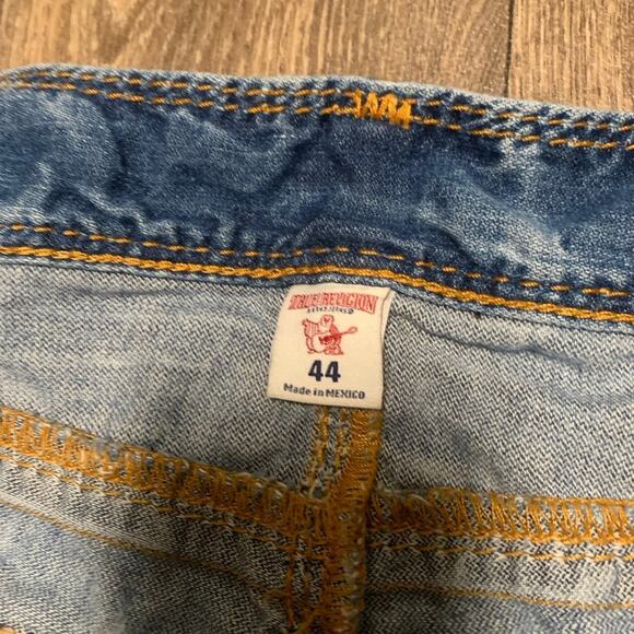 True Religion cut-off denim shorts - Picture 3 of 5